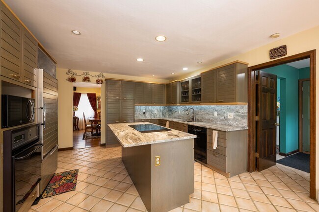 Building Photo - 115 Wilmont Ct