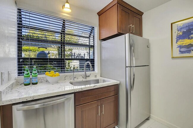 Foto del edificio - 404 Barnegat Ln