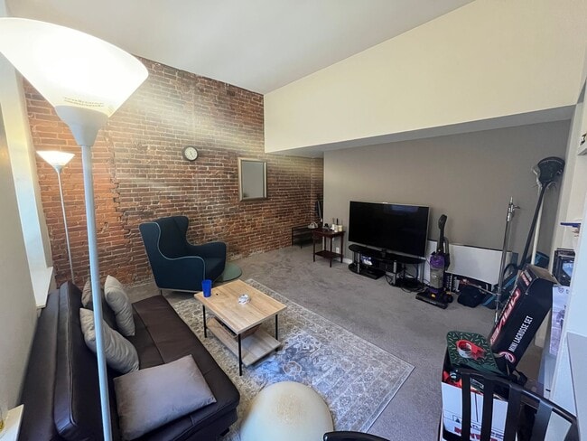 Photo - Welcome to Urban Elegance in the Heart of Historic Old City, Philadelphia Apartment