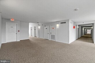 Building Photo - 3311 Wyndham Cir