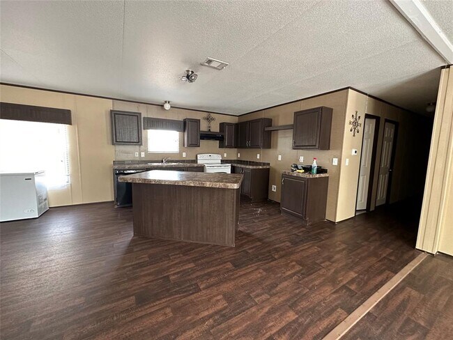 Building Photo - 1542 Trey Cir