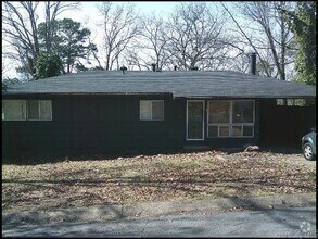 Building Photo - 36 Westmont Cir