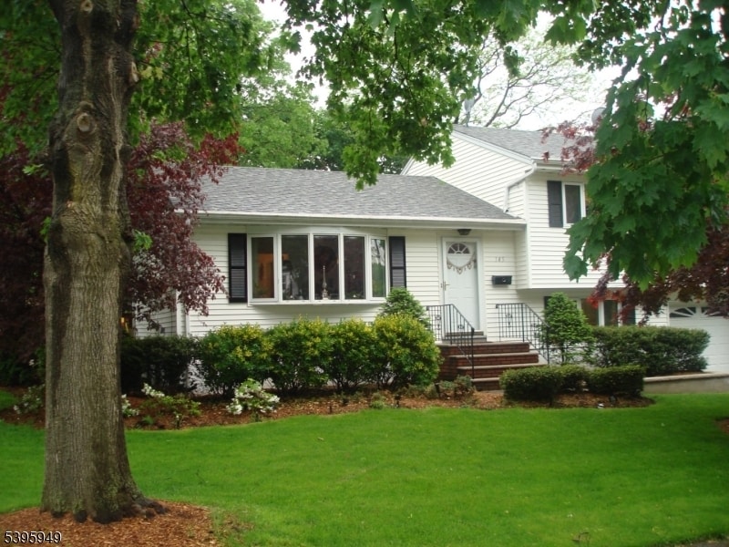 Primary Photo - 145 Vivian Ave