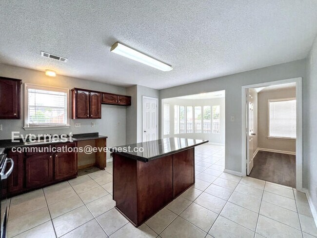 Building Photo - 7364 Appling Ridge Dr