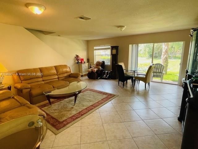 Foto del edificio - 22111 Majestic Woods Way