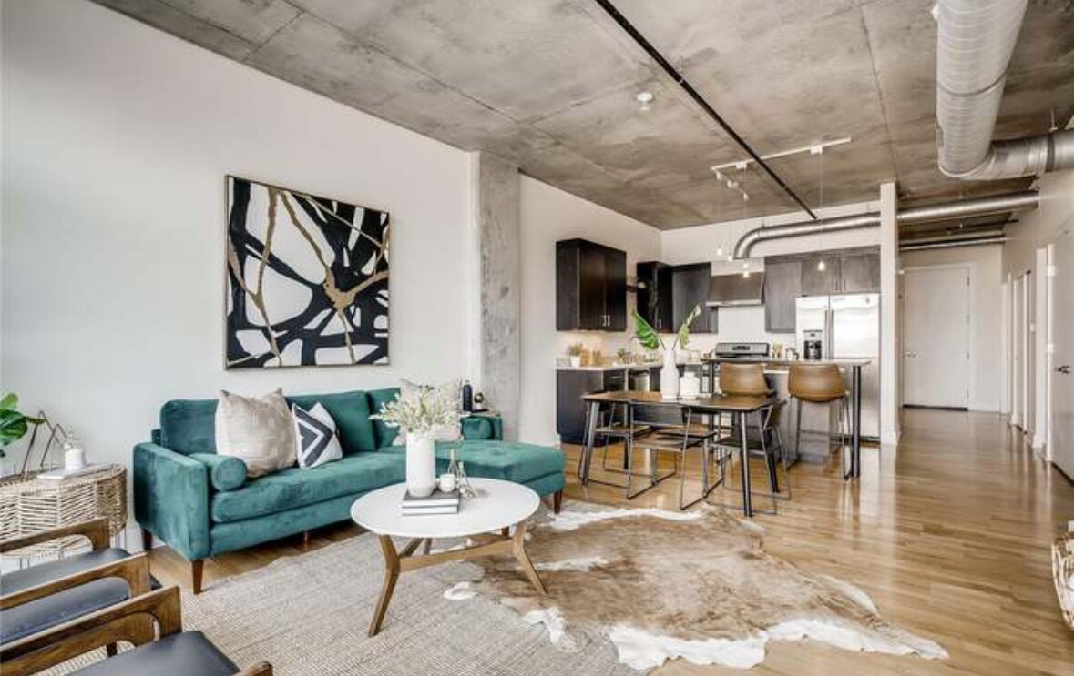 Foto principal - 2210 Blake St