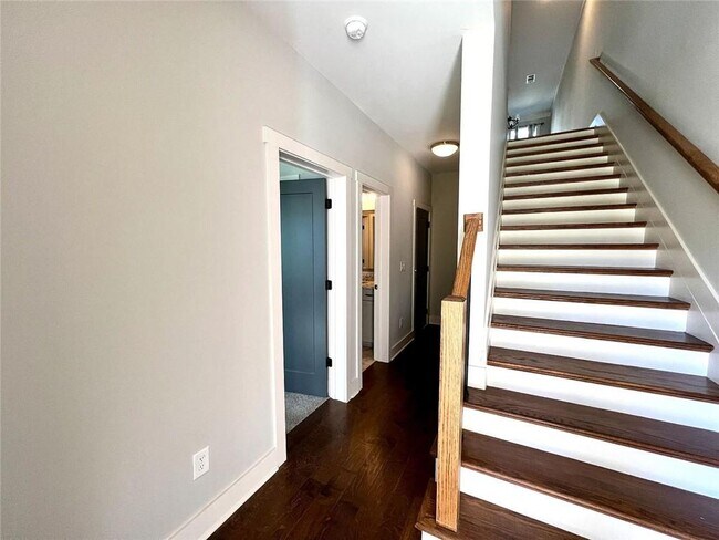Building Photo - 3177 Kincaid Dr