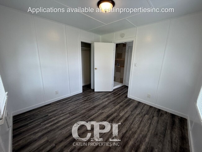 Building Photo - MOVE IN SPECIAL- $99 FIRST MONTH RENT!