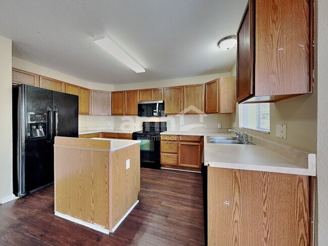 Foto del edificio - 15395 E 99th Ave