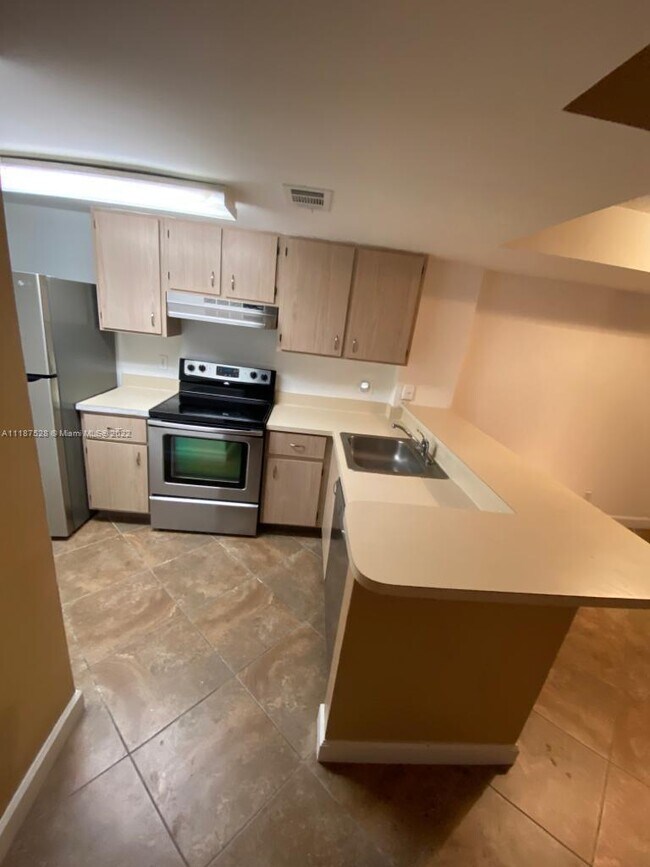 Building Photo - 10725 Cleary Blvd