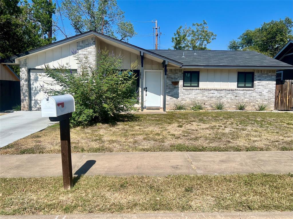 Primary Photo - 1304 Turtle Creek Blvd