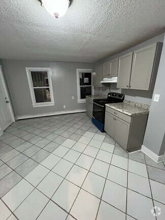 Building Photo - 226 Farmington Ave