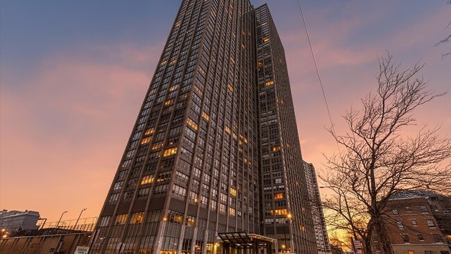 Building Photo - 655 W Irving Park Rd