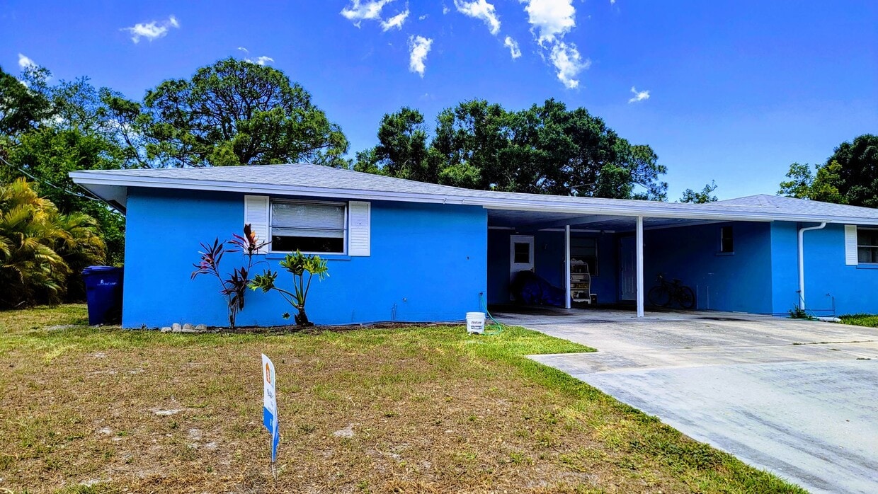 Primary Photo - 6916 Brentford Rd