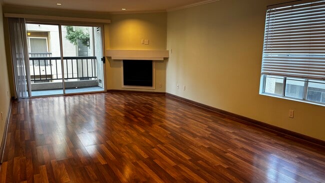 Photo - Upscale Condo at the popular MET in Warner Center