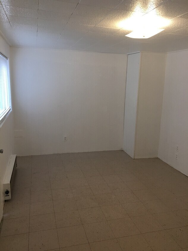 Foto del edificio - 2 bedroom 1.5 bathroom duplex - Mills Addition