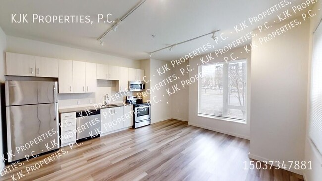 Building Photo - Winter Special: Look & Lease Within 24 Hou...