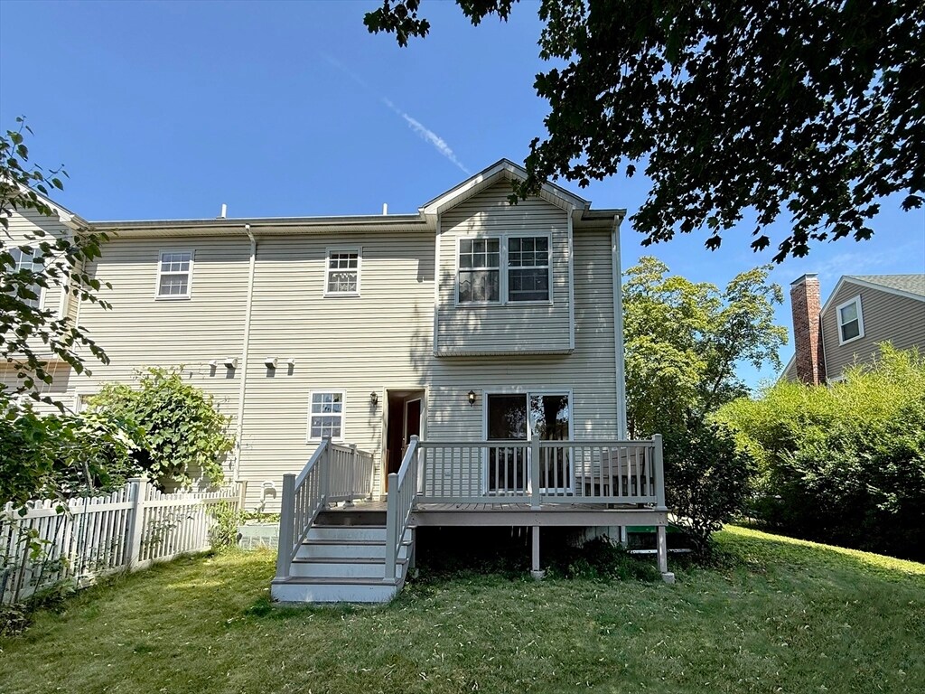 Primary Photo - 52 Grant St