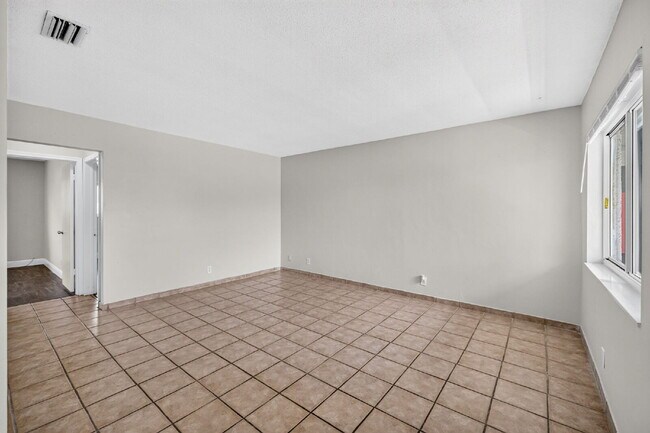 Foto del edificio - 1007 Prospect Rd
