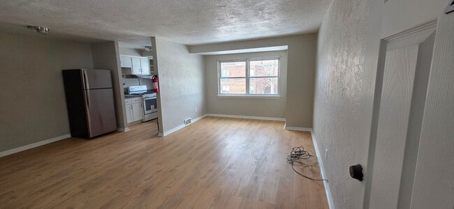 Building Photo - 2 bedroom renovated apartment in Norristown