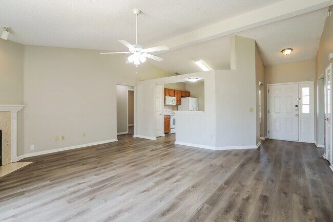 Foto del edificio - 3183 Olde Sutton Parke Dr