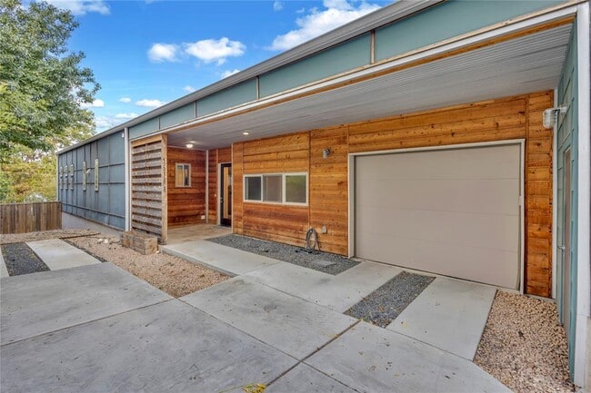 Foto del edificio - 1518 Parker Ln