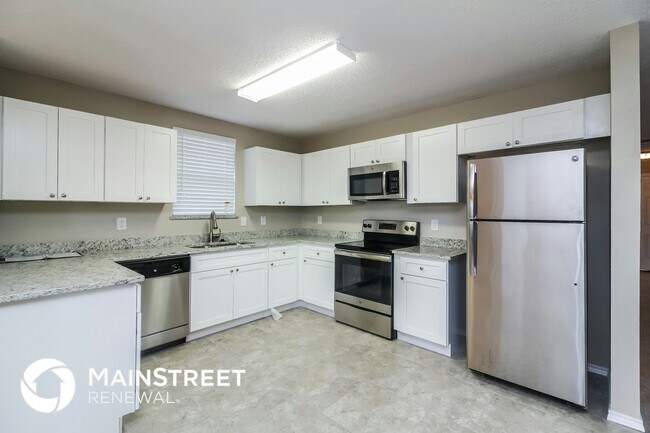 Building Photo - 1209 Candler Dr