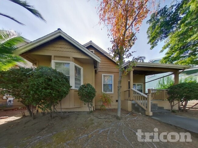 Building Photo - 715 Lotz Way