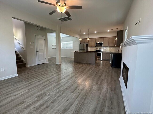 Foto del edificio - 158 Ledgebrook Ln
