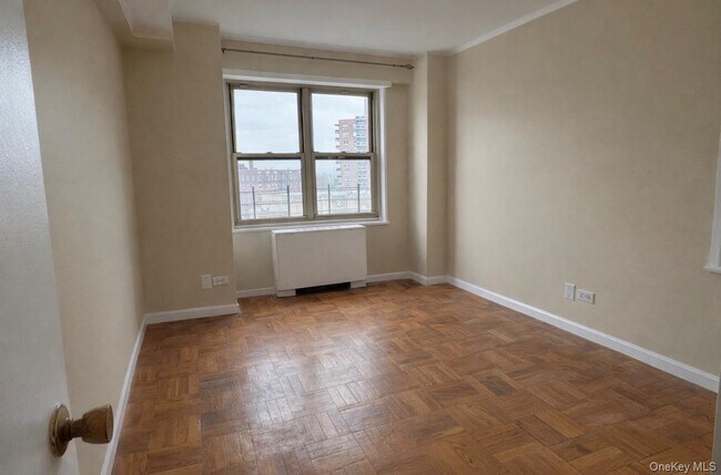 Foto del edificio - 10740 70th Rd