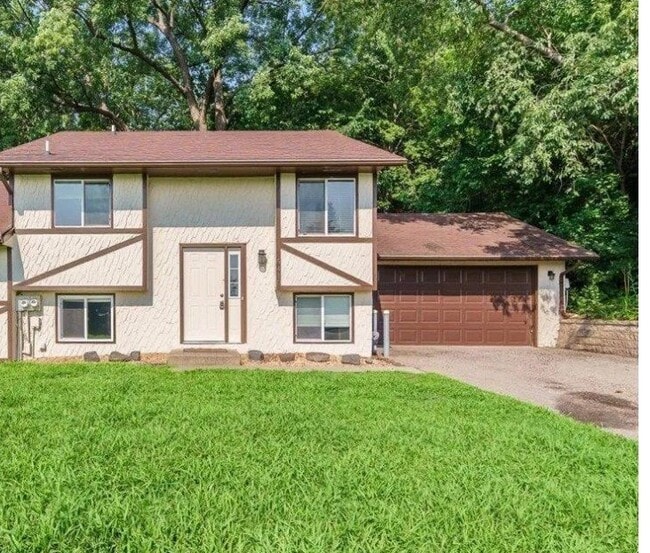 Building Photo - 5410 W Old Shakopee Cir
