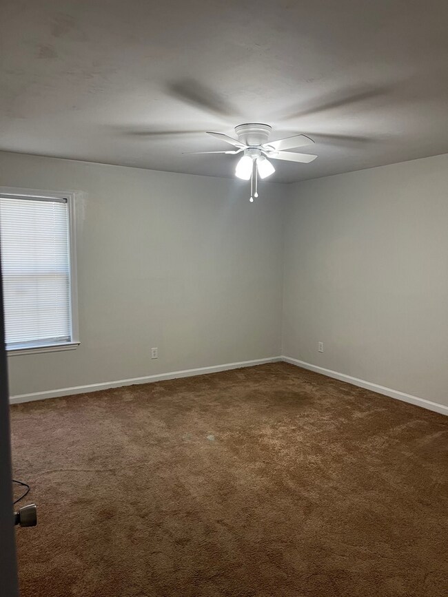 Foto del edificio - 105 Cove Landing Dr