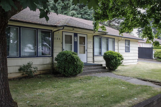 Fairview Duplex - 1247-1277 Clearview Ave NE