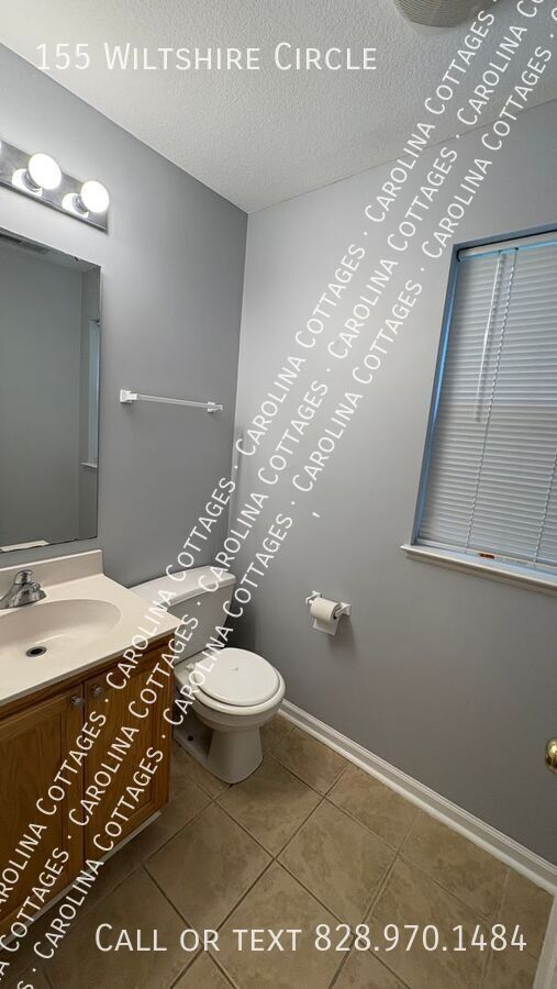 Building Photo - 155 Wiltshire Cir