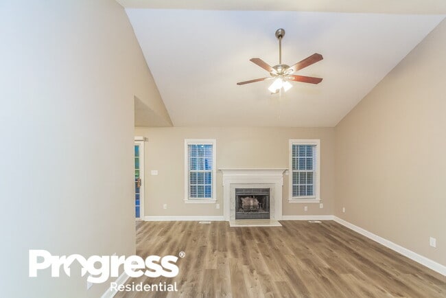 Building Photo - 258 Tillamook Dr