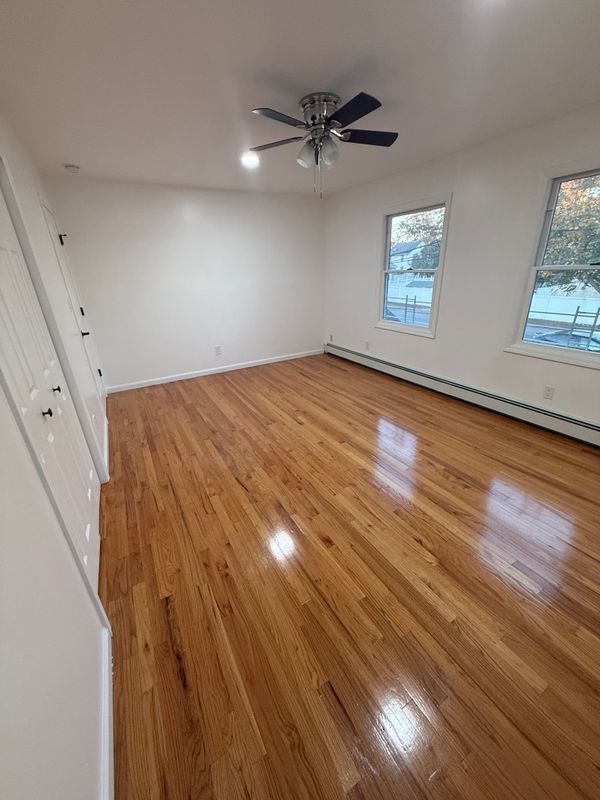 Building Photo - 2054 Grove St