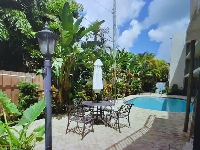 Pool area - 215 NE 16th Ave