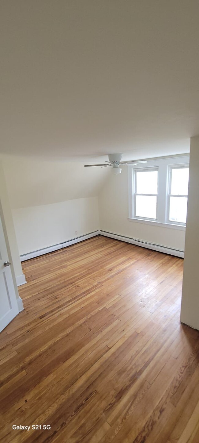 Foto del edificio - 40 Brookwood Dr