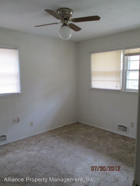 Foto del edificio - 4 br, 2 bath Apartment - 1427 Hartford Rd.