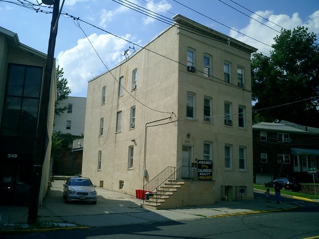 Foto del edificio - 353 Gorge Rd