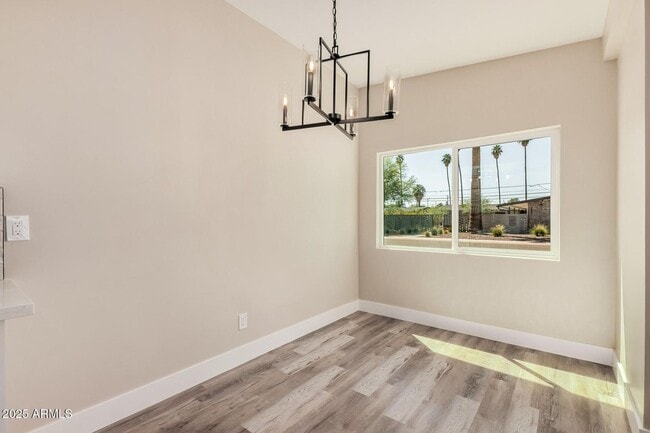 Building Photo - 3331 N 66th Pl