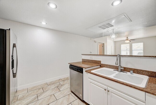 Foto del edificio - Adorable One Bedroom Walking Distance to L...