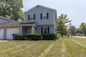 Building Photo - 6057-6059 Red Oak Dr