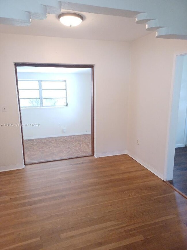 Foto del edificio - 3670 SW 20th St