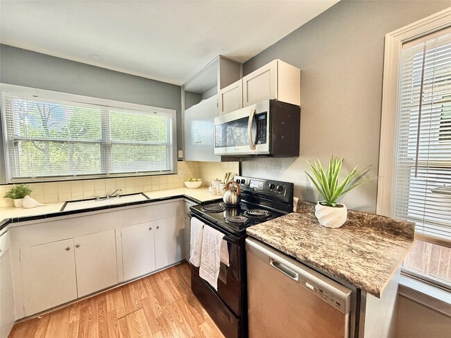 Foto del edificio - 2027 Sheridan St