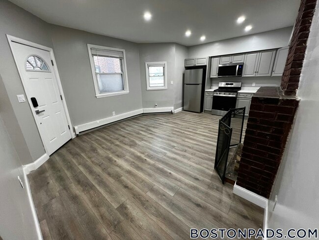 Building Photo - 95 Norfolk St