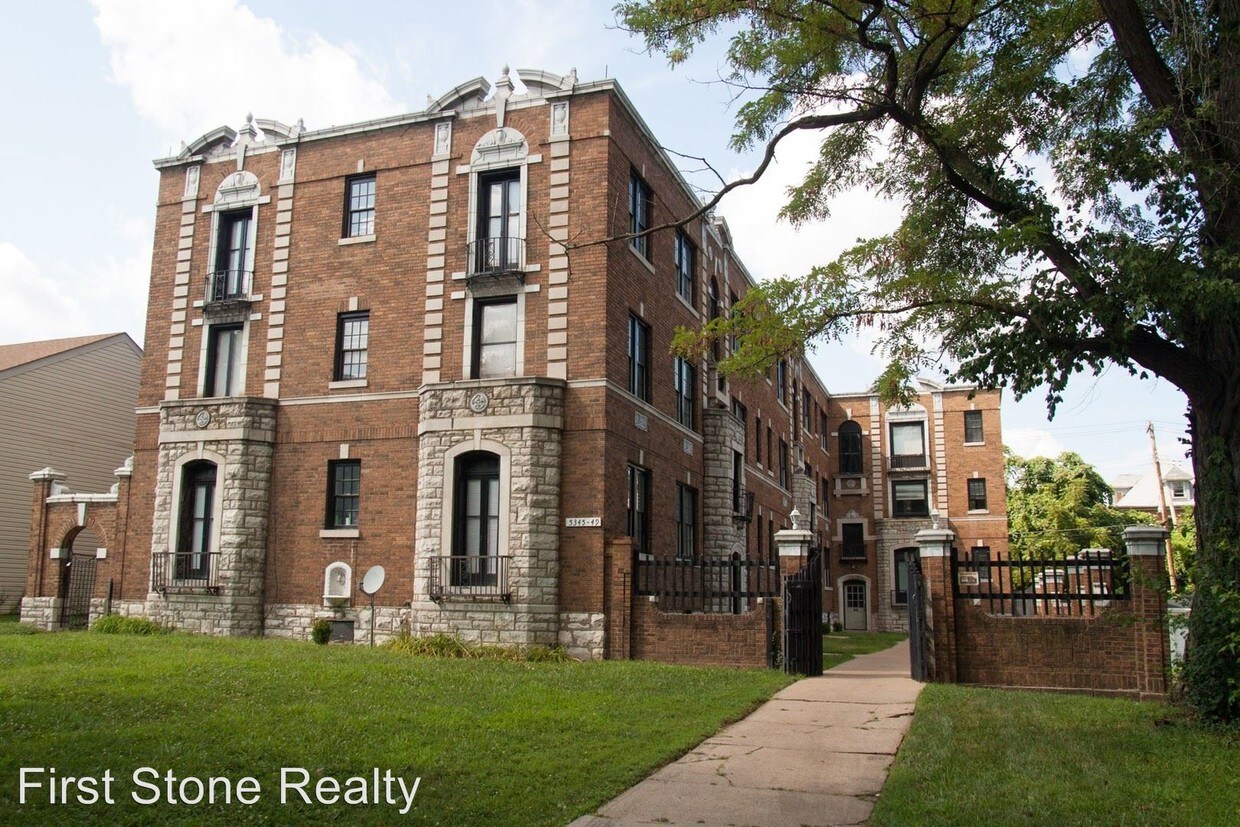 Primary Photo - 5345 Cabanne Ave