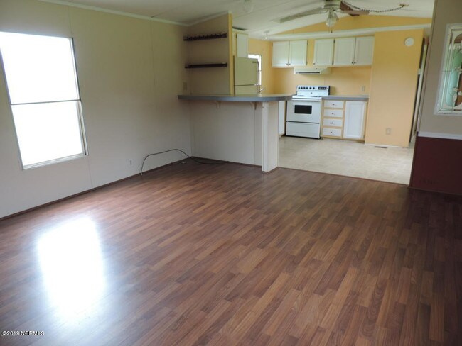 Building Photo - 400 Coston Rd