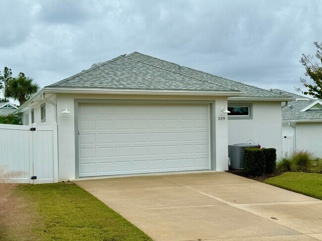 Building Photo - 2 Bedroom and Office. Single Family Home i...