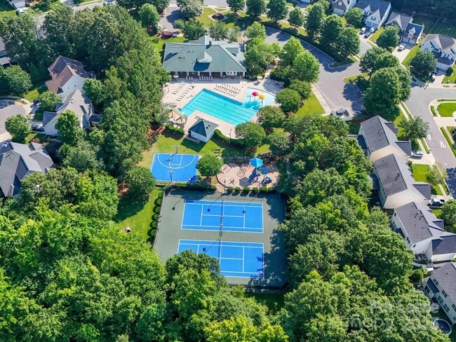 Foto del edificio - 15340 Prescott Hill Ave